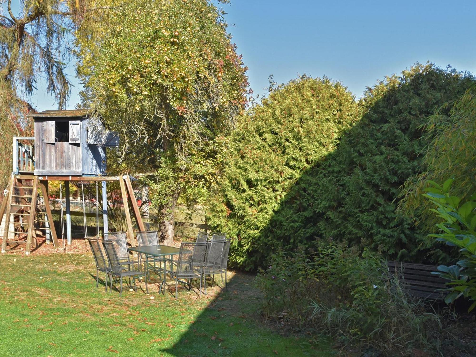 Spacious Holiday Home In Hesse With Garden Waldeck  Eksteriør bilde